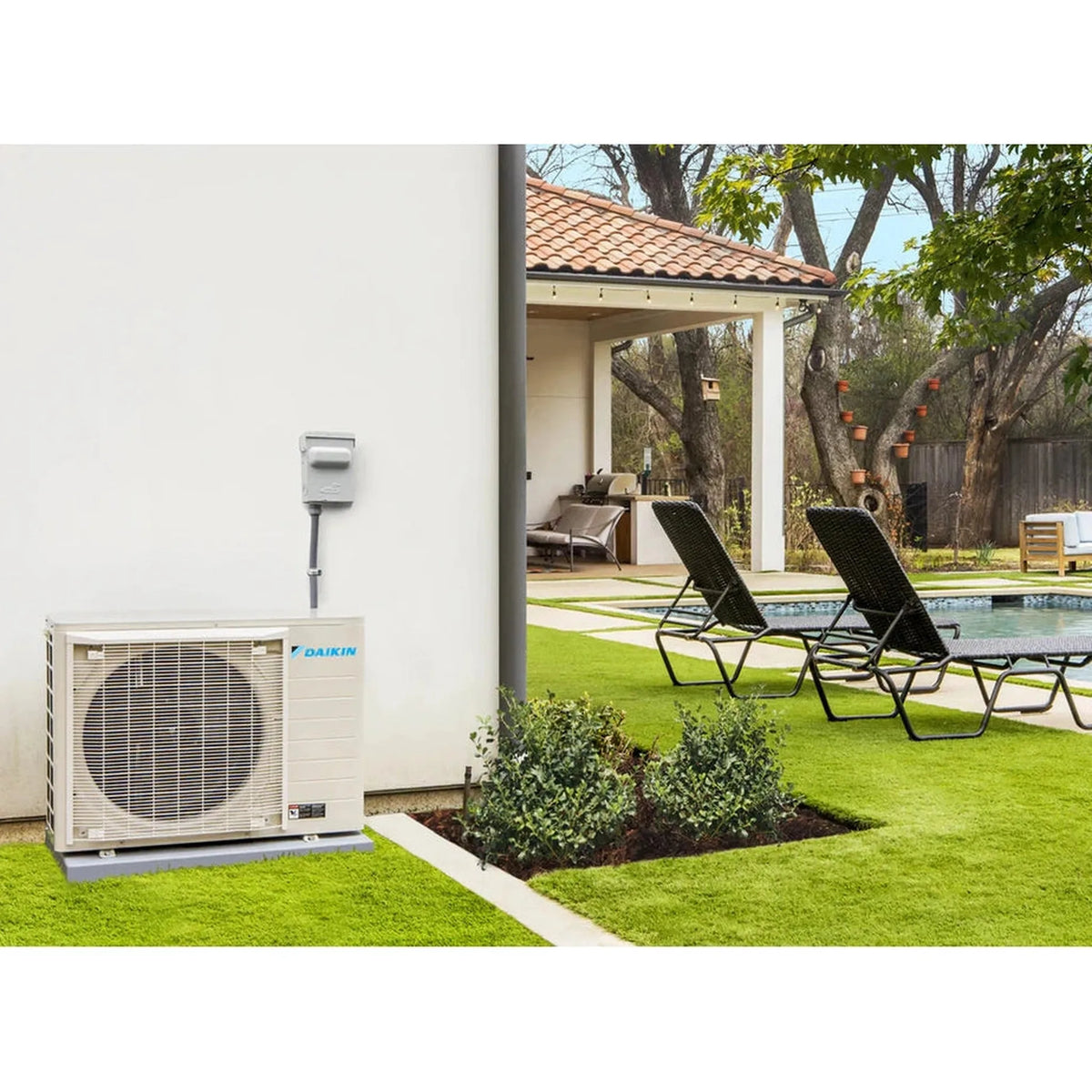 Daikin Entra Series 18000 BTU 18 SEER2 Single Zone Ductless Mini Split Heat Pump System - R32